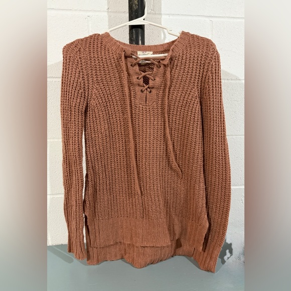 Sweater - Picture 1 of 2